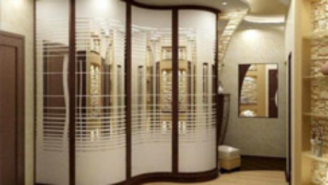 Угловой шкаф-купе в прихожую