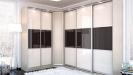 Угловой шкаф-купе в комнату